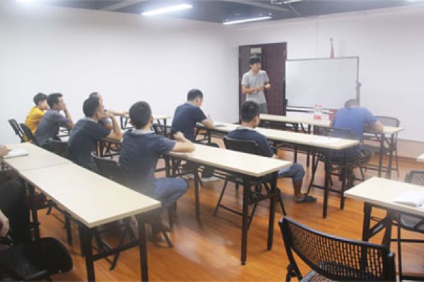 矩正全金屬檢測機培訓現(xiàn)場